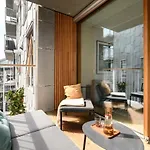 Premium City-center In With A Stunning Balcony