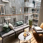 City-center In With Private Balcony Apartamento